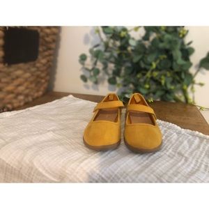 Beautiful Suede Style Toddler Flats